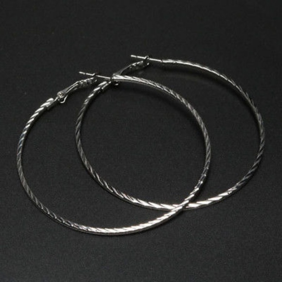 Jewelry - NWOT 5cm Silver Textured Hoops